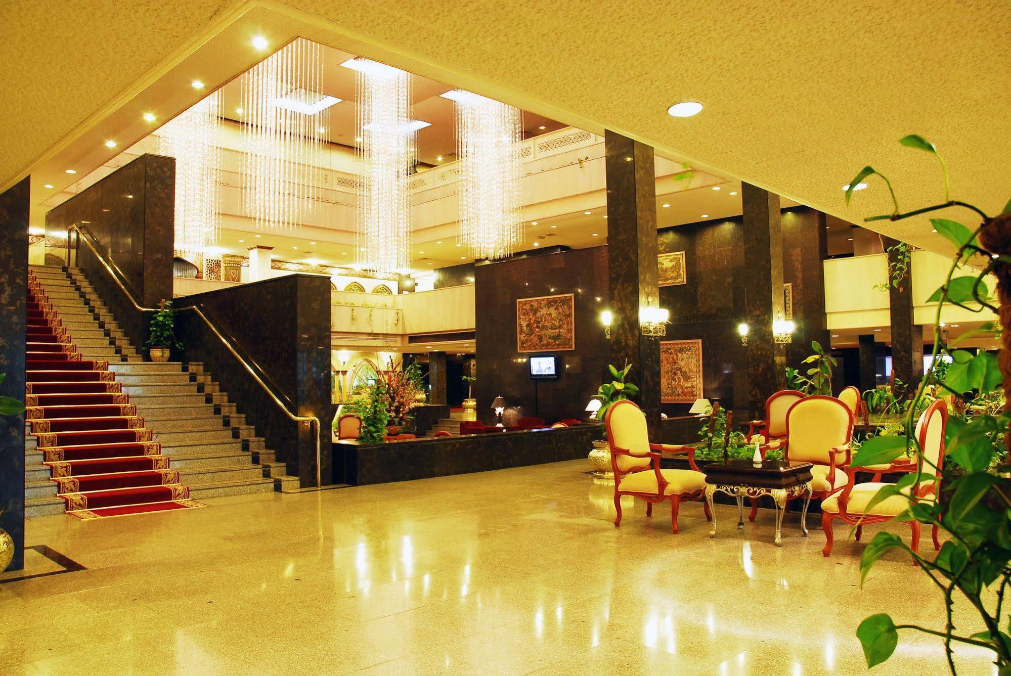 Dhahran International Hotel Exterior photo